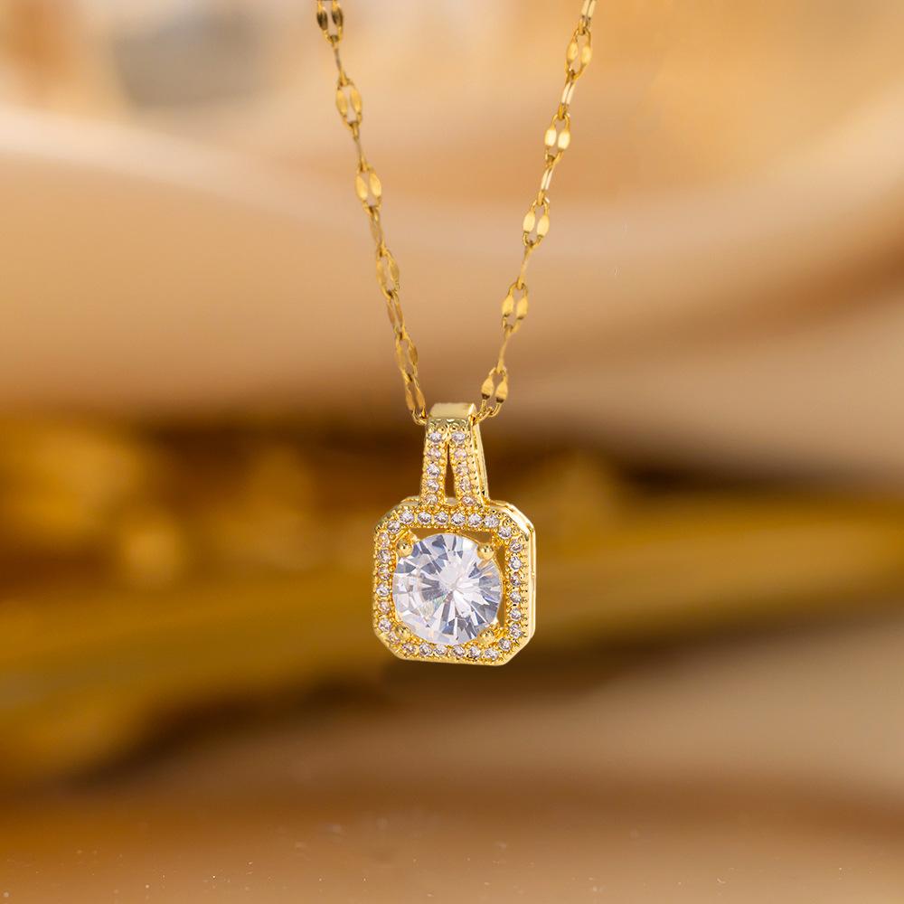 Elegant Luxury Full Zircon Copper Micro Inlaid Necklace Women Simple Exquisite Collarbone Chain Necklace