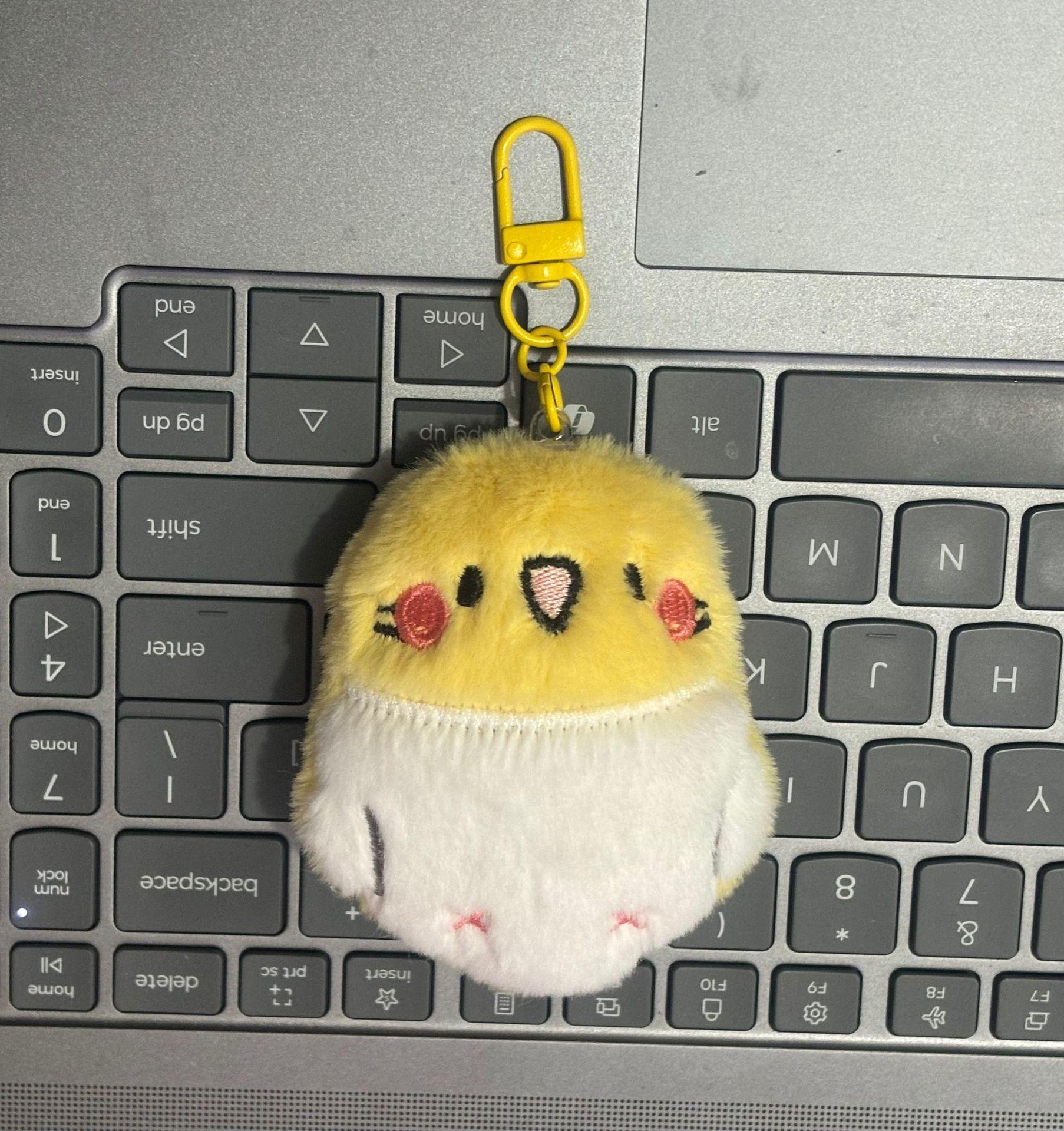 

Plush Budgerigar Keychain Soft Stuffed Bird Charm Accessory Backpack Decoration Bag Pendant with Metal Clip for Keys and Gifts One Size