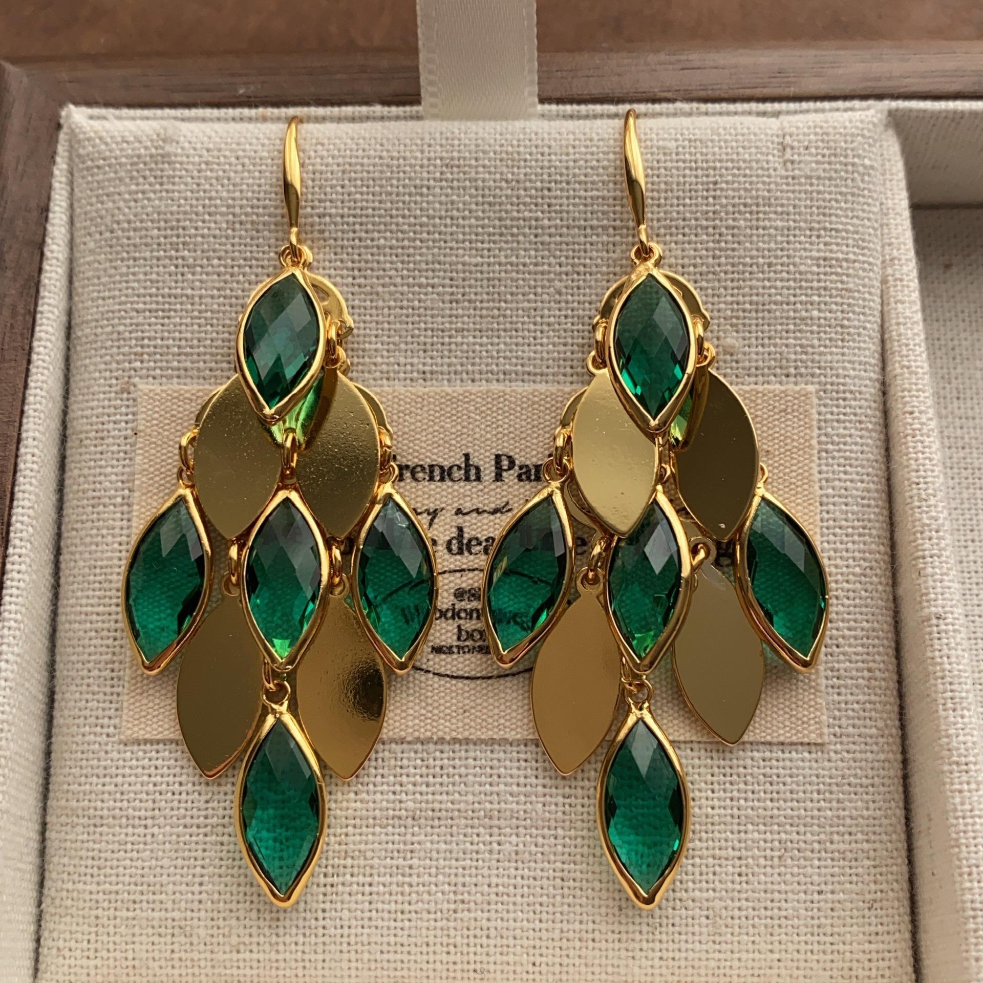 

Vintage Luxury Leaf Earrings Smart Crystal Fringed Earrings Shine Gorgeous and Exquisite Earrings