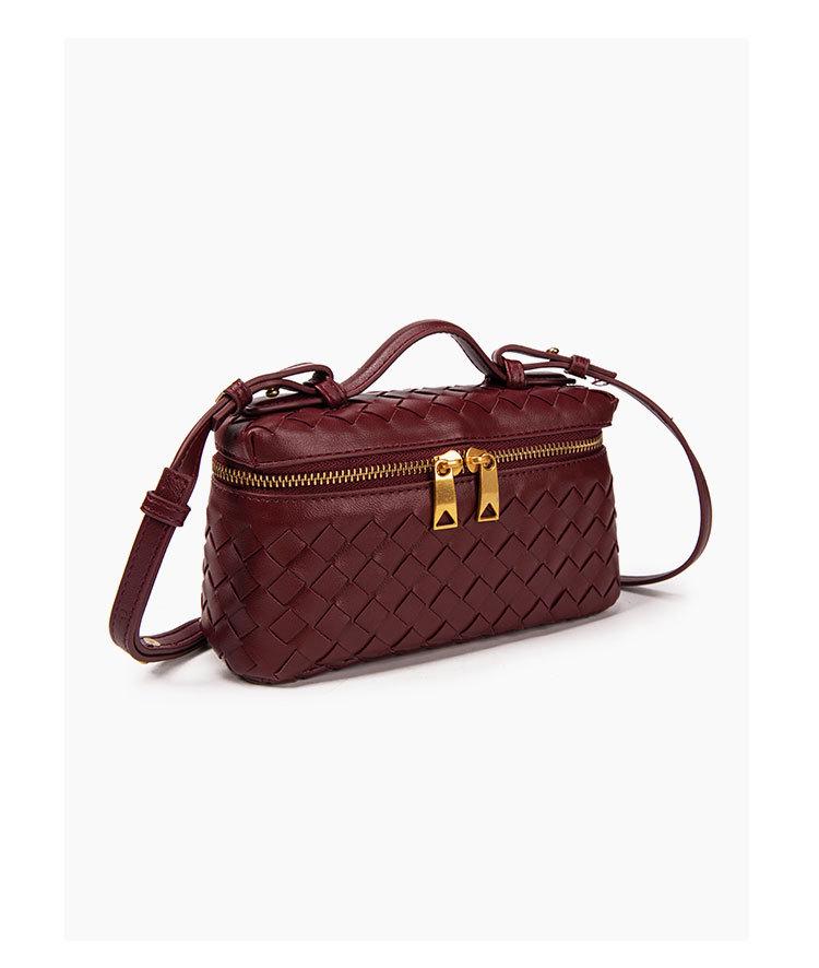 Handmade Woven Crossbody Tote - Stylish Single Shoulder Bag with Niche Design, Perfect for Practical Use.