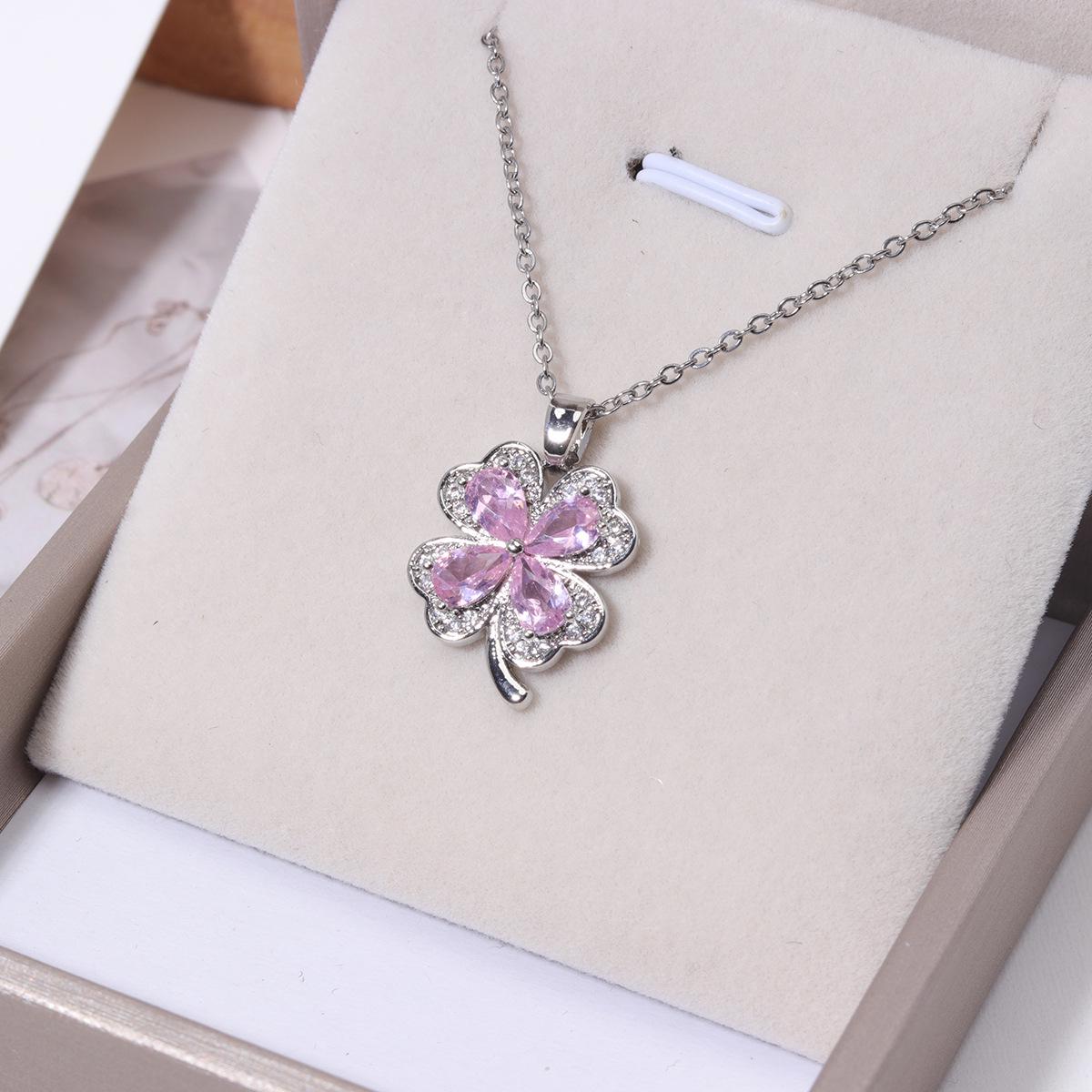 Elegant Five-Petal Flower Pendant Necklace: Versatile Stainless Steel Jewelry for Everyday Wear