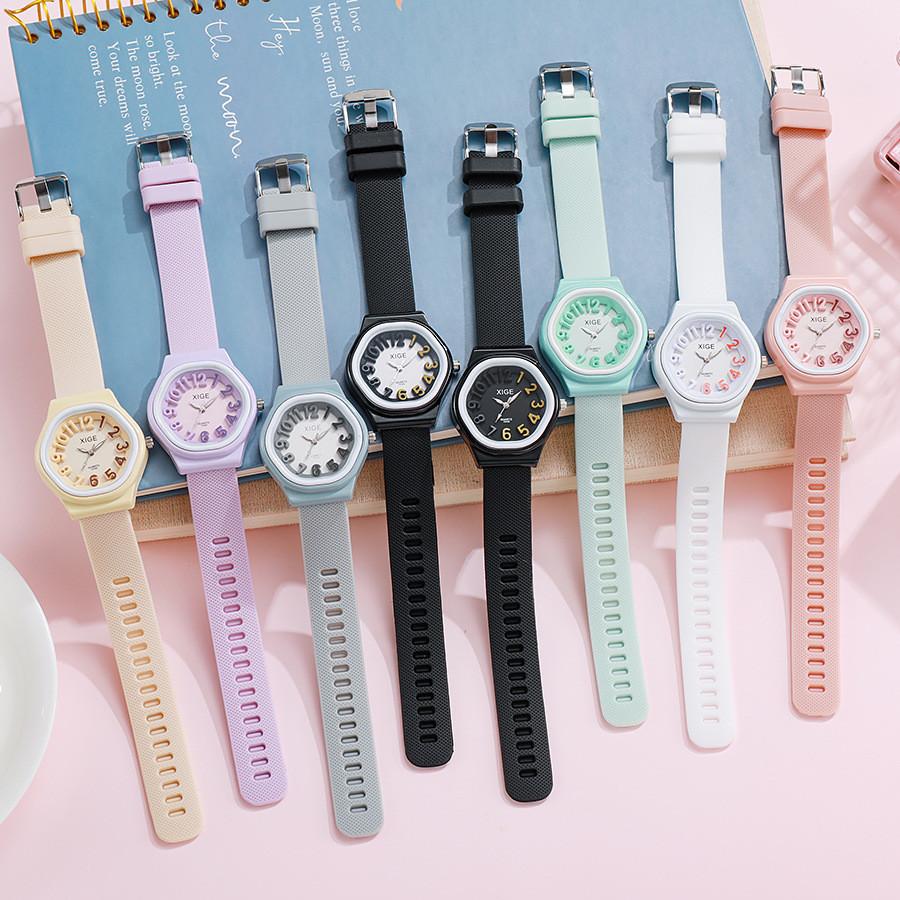 Silicone Quartz Watch For Women Cartoon Dial With Logo Customization