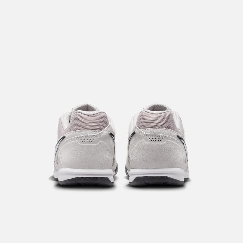 Nike GATO Men's Sport Shoes, Model Number HQ6020
