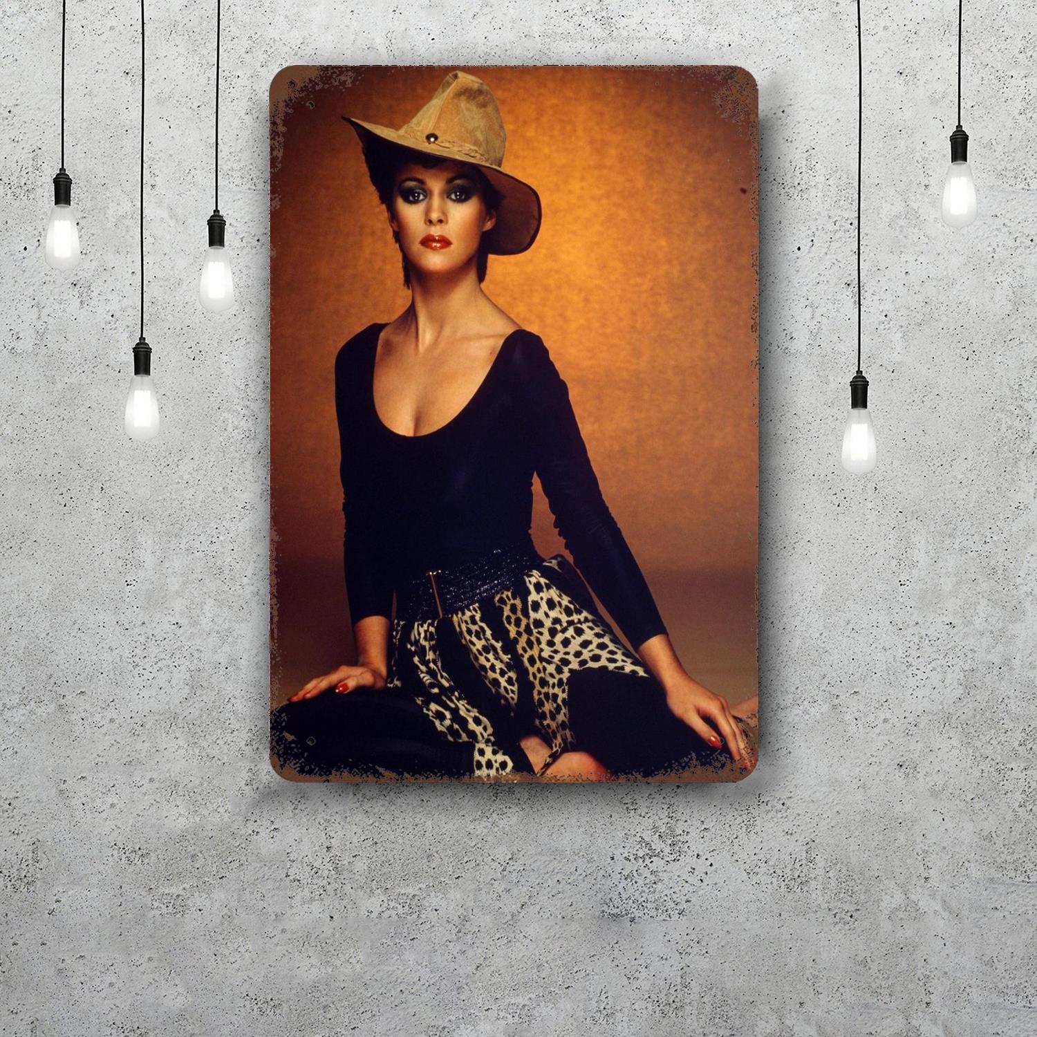 

Sheena Easton Decor Poster Vintage Tin Sign Metal Sign Decorative Plaque for Pub Bar Man Cave Club Wall Decoration 20x30cm（7.8x11.8inch）
