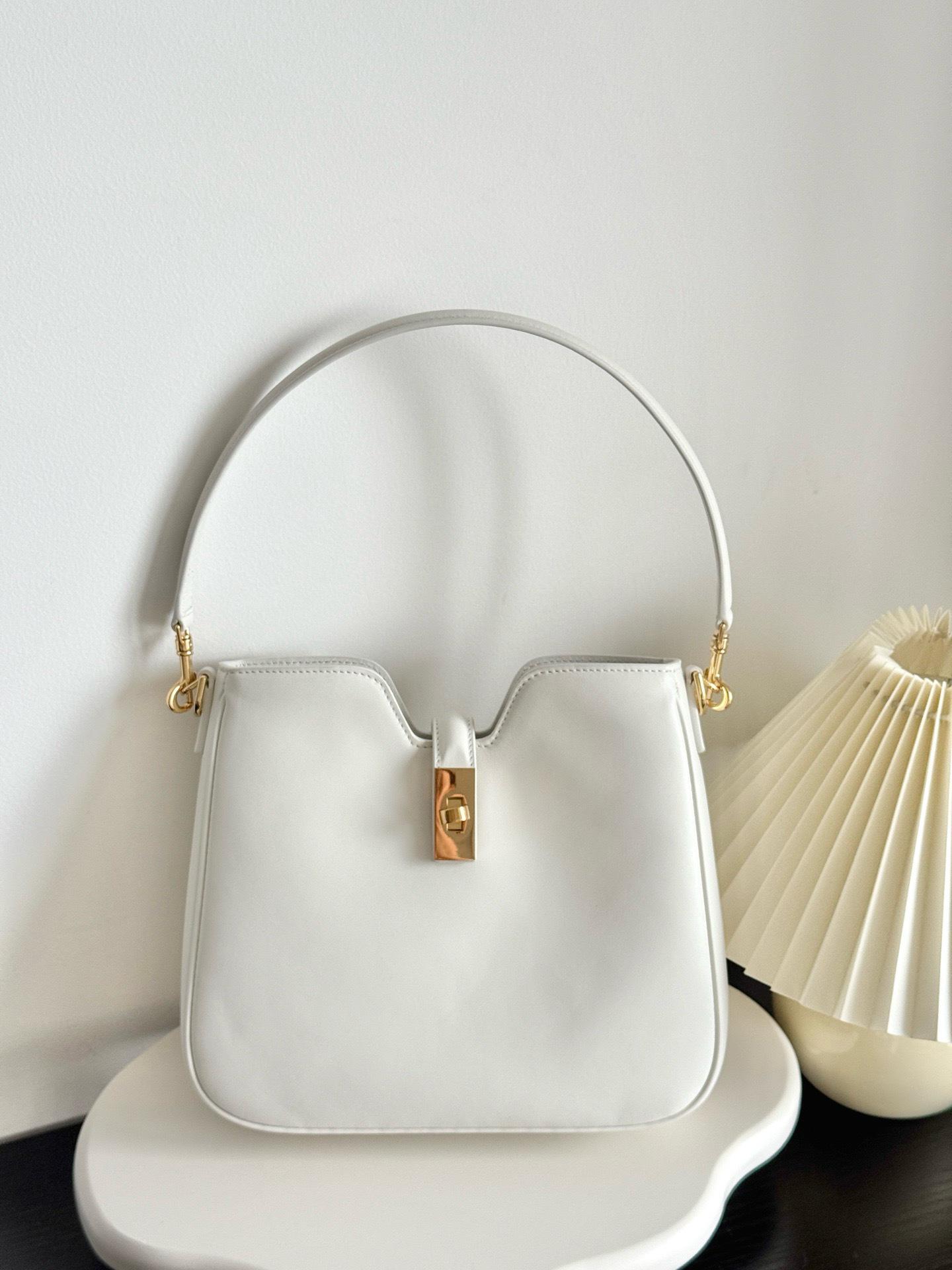 2025 New 16 series niche design handbag high-end single shoulder oblique span bag fashionable and versatile commute to work 24215cm белый 16990₽