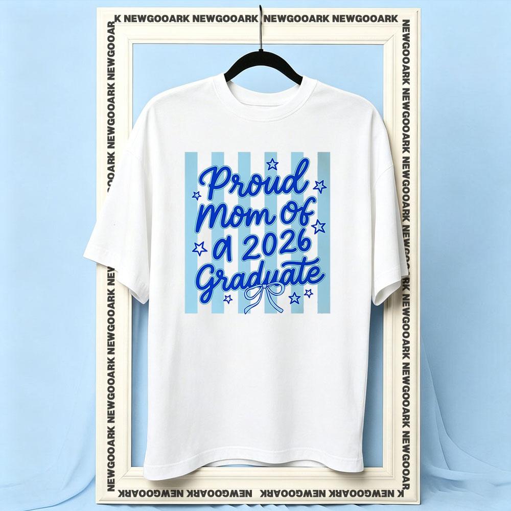 Proud Mom Of A 2026 Graduate Graduation Gift Proud Senior Mom Tshirt Women Unisex Casual Cotton Printed T Shirts Outdoors Tee