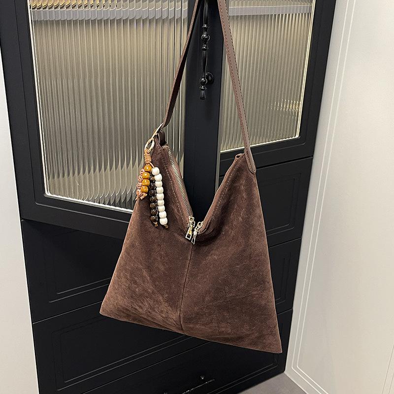 Autumn and winter retro large-capacity commuter bag women's new shoulder bag slack work tote bag