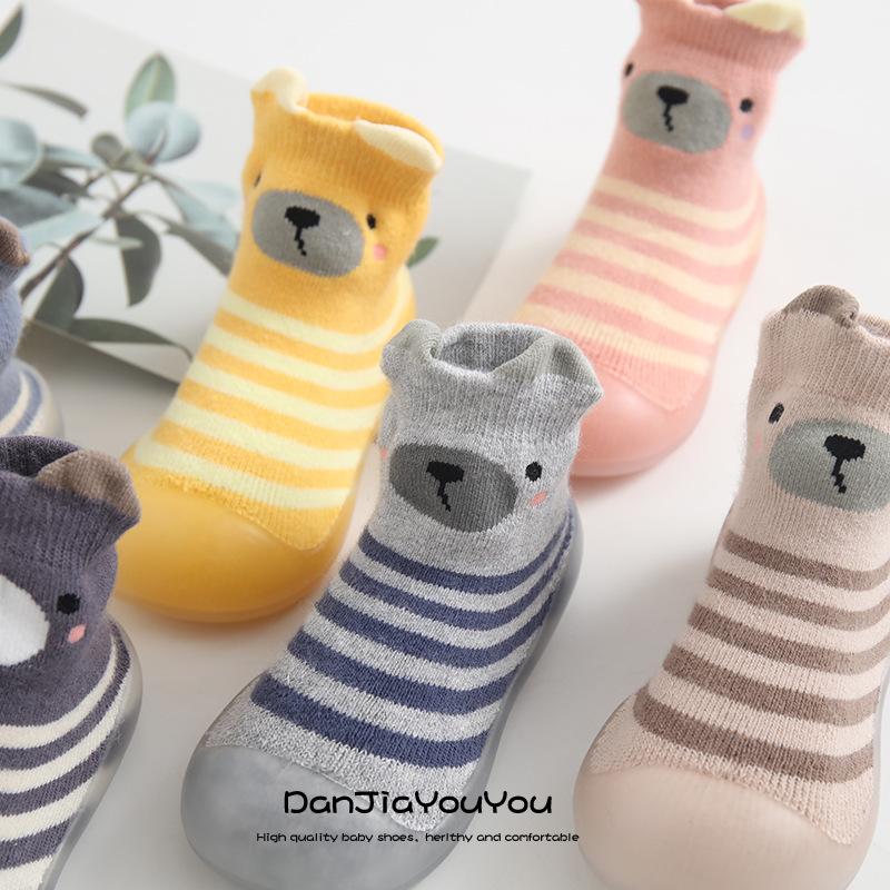 

Осень и зима детские удобные туфли на мягкой подошве с утолщенной махровой подкладкой, детские комнатные тапочки для малышей Inner length 12.5cm