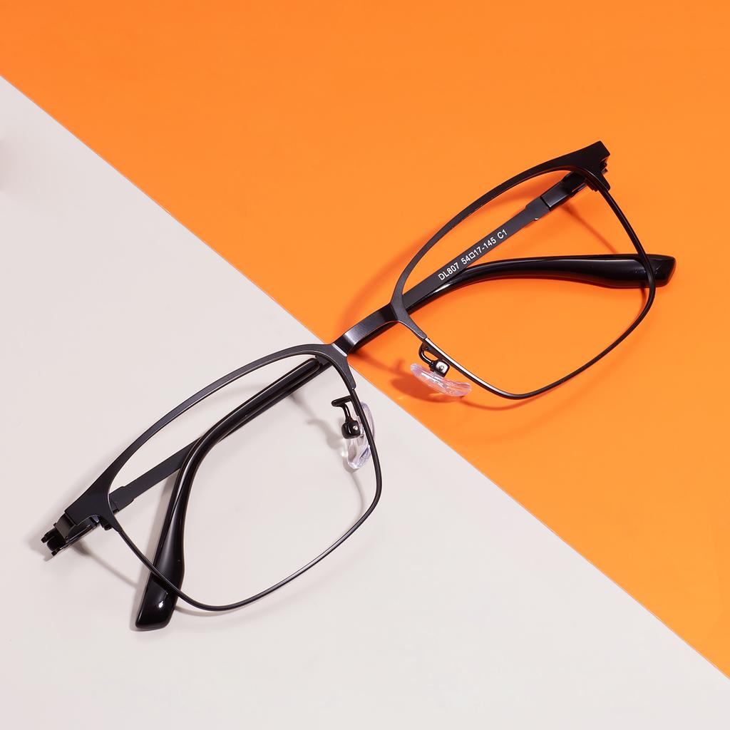 Men Metal Large Full Rim Rectangle Clear Eyeglasses Frame With Distinctive And Timeless Design For Optical Prescription Lens