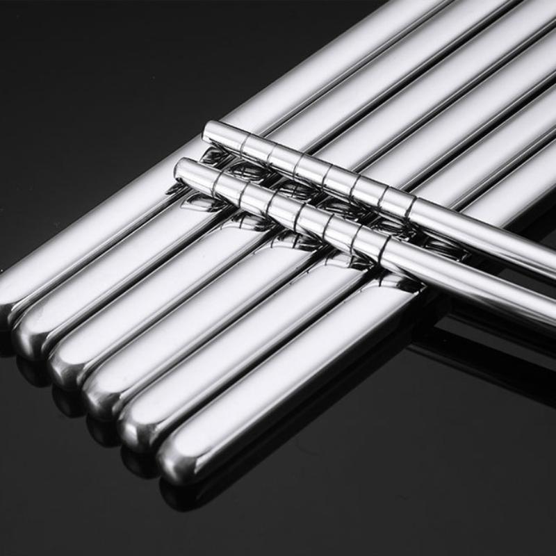 1Pair Stainless Steel Chopsticks Non Slip Tip Heat Resistant Reusable Dishwasher Safe For Home Asian Restaurant Daily Use