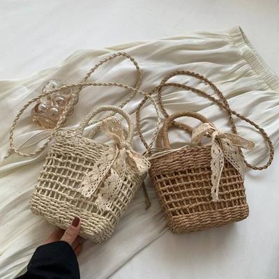 Sommer Stroh Gewebte Bucket Bag für Damen - Nischendesign Crossbody/Handheld Korb Tote