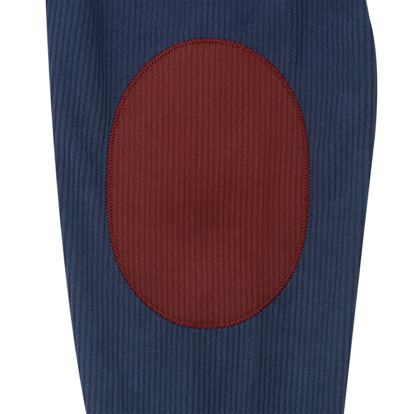 Мужская толстовка с воротником-стойкой на открытом воздухе — фото 4