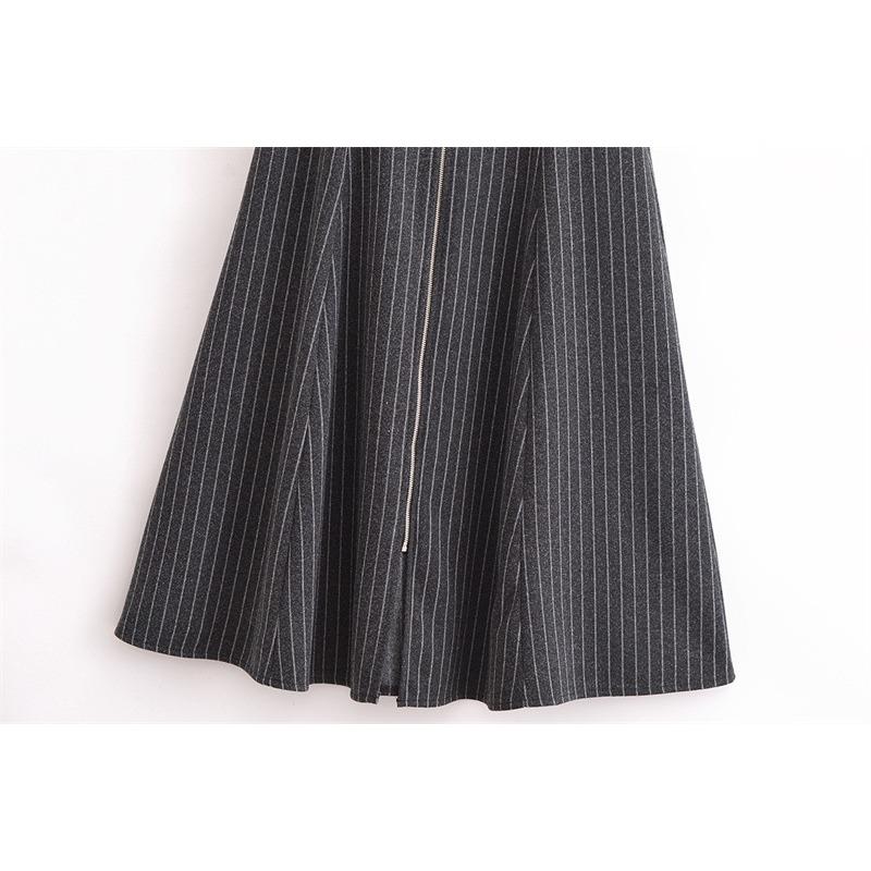Women's Round Neck Sleeveless Midi Dress Loose Fit Mid Rise Casual Striped Maxi Dress