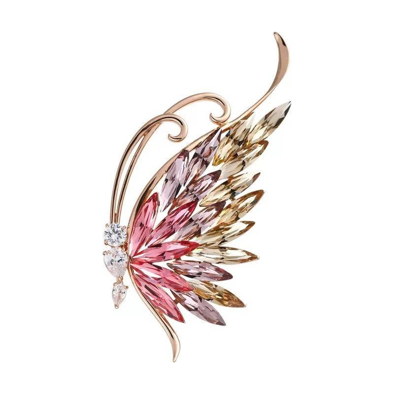 

Simulation butterfly brooch three-dimensional diamond gradual change color high-end pin female bright butterfly corsage