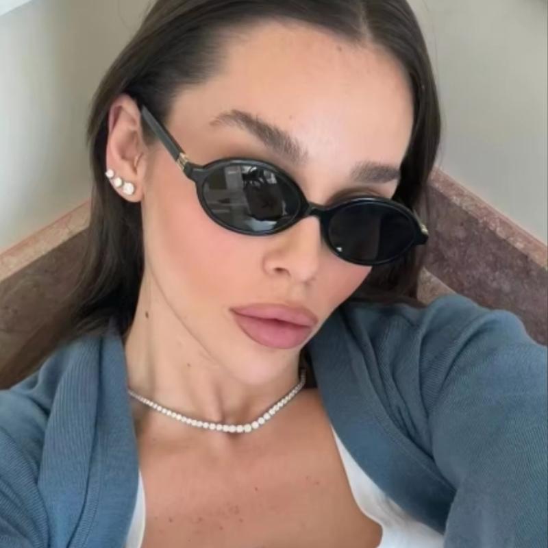 2pcs Trendy Small Oval Women Sunglasses Colorful Frame Punk Style Sun Glasses Shades Ladies Outdoor Shades Oculos UV400