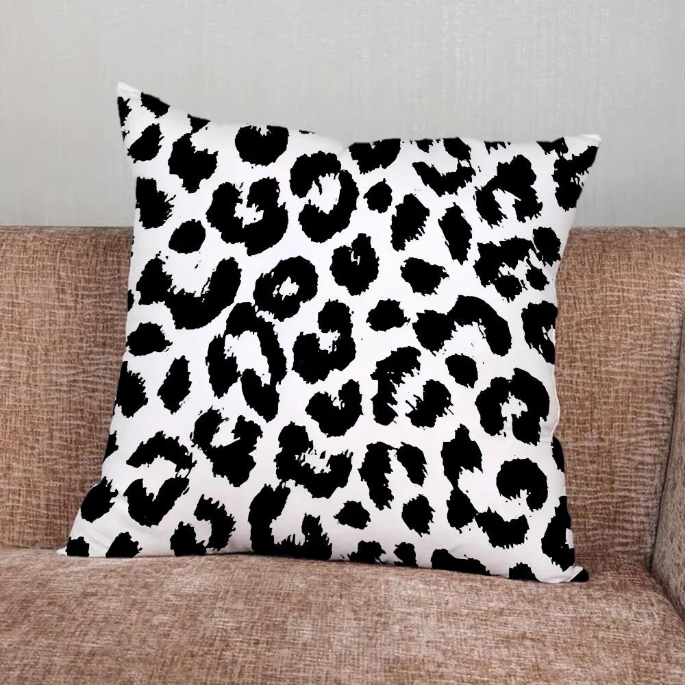 Pink Leopard Pattern Suitable For Home Bedroom Car Office Decoration Living Room Sofa Cushion Cover Pillowcase