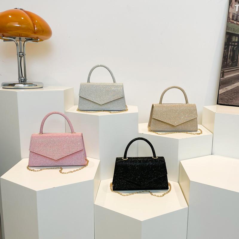 Trendy Fashionable Mini Handbag For Women Sleek Square Shoulder Bag For Commuting