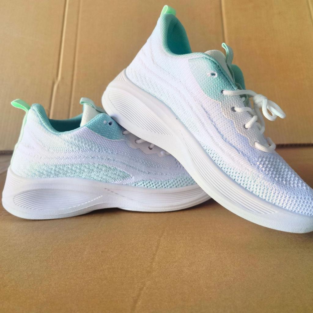 Nouvelles chaussures, chaussures de sport, chaussures décontractées tissées fly, chaussures de course à semelles souples
