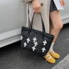 Bolsa Tote Cruz Chrome Hearts: Grande Capacidade, Estilo Celebridade da Internet, Bolsa Transversal Luxuosa e de Ombro para o Dia a Dia para Mulheres.