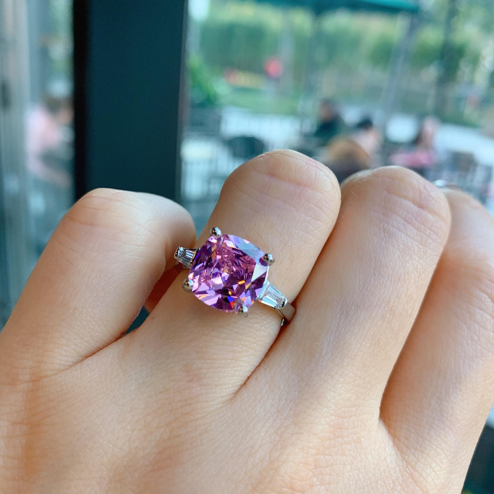 Прямая трансляция TikTok Новая трансграничная Селебрити Кольцо Квадратное Имитация Изумруда Цвет Палаиба Ювелирные изделия