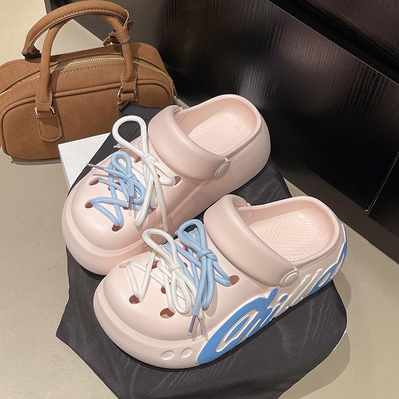 Cartoon letter hole slippers women's summer wear spring 2025 new seaside thick-bottomed cool slippers