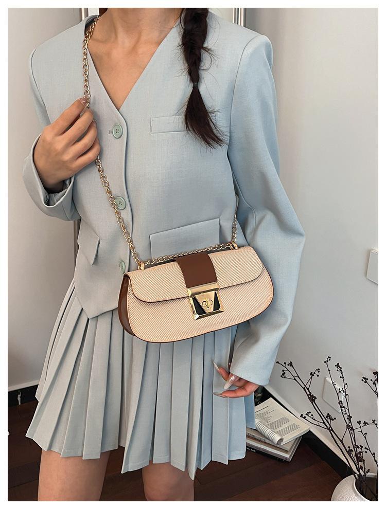 2026 Women's Versatile Baguette Chain Shoulder & Crossbody Bag