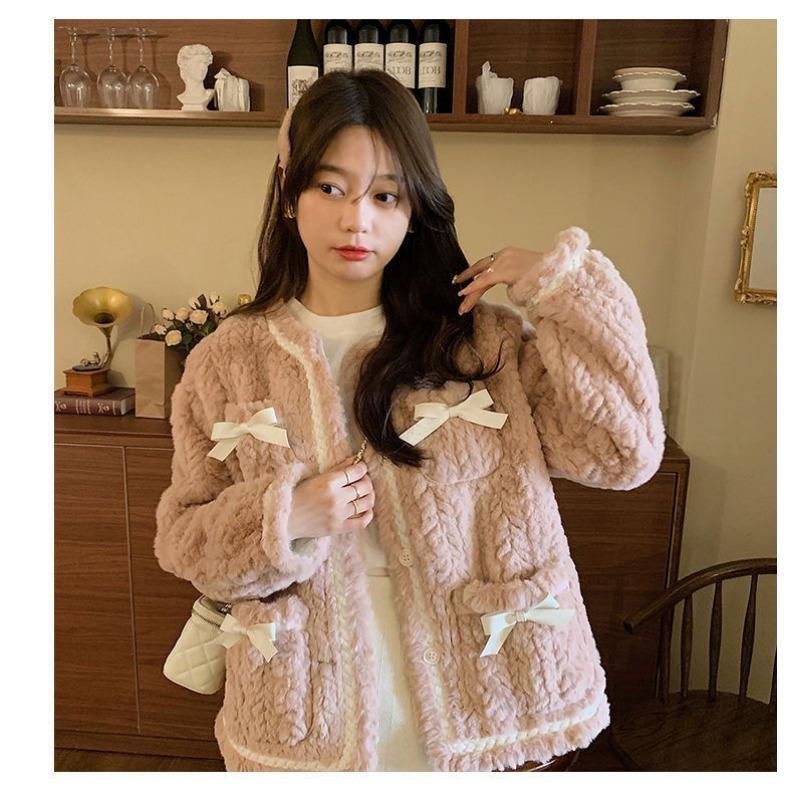 

Зимнее новое студенческое ретро пальто с бантом из плюша, женское теплое пальто из утолщенной овечьей шерсти, уменьшающее возраст S [Recommended 80-50kg]