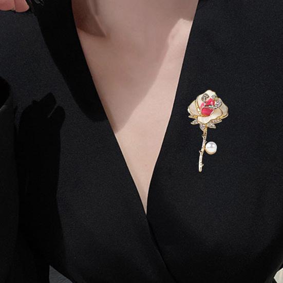 Brooch Pin Three-Dimensional Rose Shape Enamel Drip Technology Pin with Rhinestone Faux Pearl Inlay Suits Coats Dresses Badge