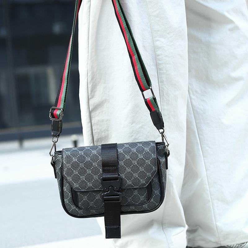 Trendy Unisex Saddle Bag Casual Flip Lock Shoulder Bag High Quality Sports Versatile Crossbody Bag Waterproof Storage Handbag