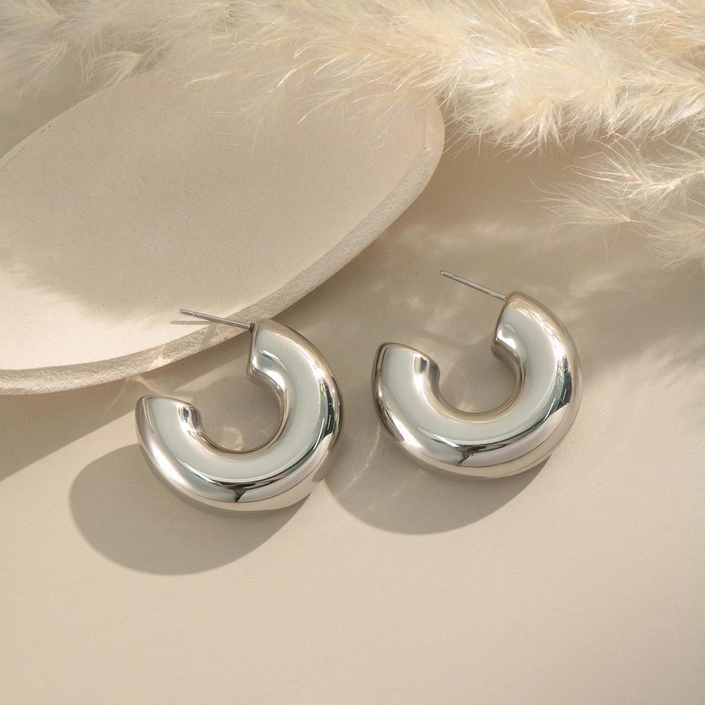 18K Gold Stainless Steel C-Shaped Hoop Earrings - Fashionable, Non-Fading, Versatile Women's Jewelry 