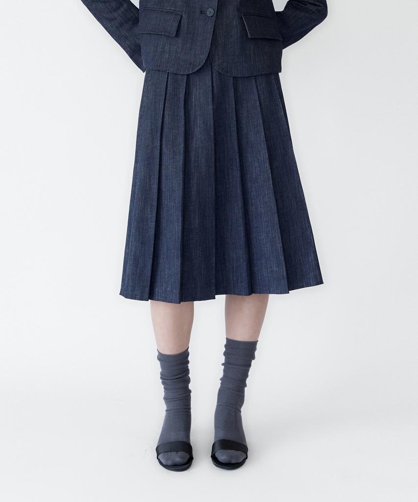 Ibokeuela Denim Pleated Skirt (Indigo Denim)