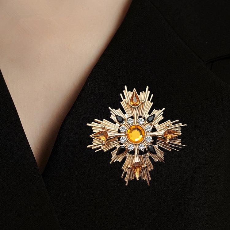 Vintage Western Rhinestone Starburst Brooch Pin