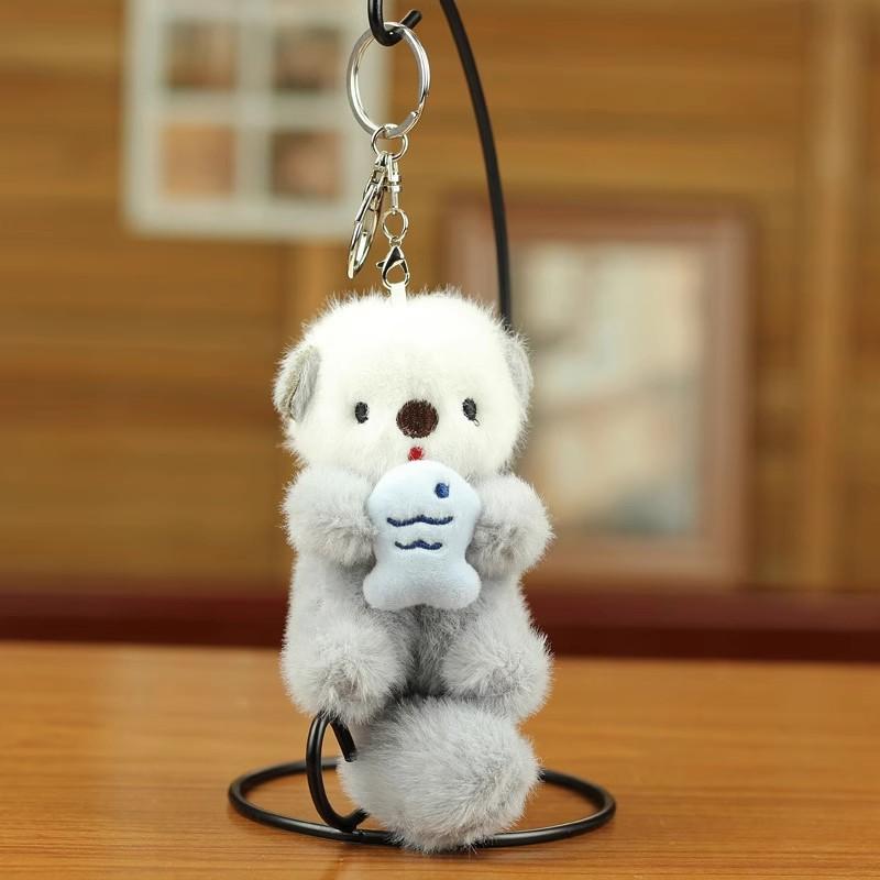 2pcs Fashion Lovely Plush Otters Holding Fish Key Chains Cartoon Cute Otters School Bag Pendant Keyring Funny Toy Student Gifts