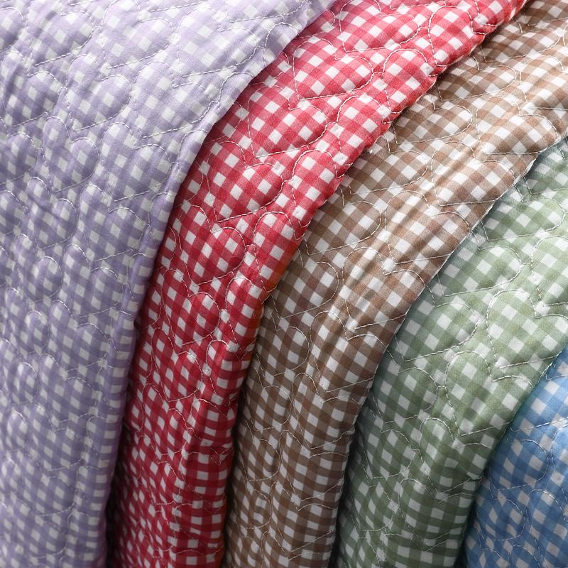 0.5/1/2 Yards Pure Cotton Grid Quilted Cotton Fabric for Winter Coat Gloves Pet Beds Makeup Bags Handmade DIY Clothing Fabrics