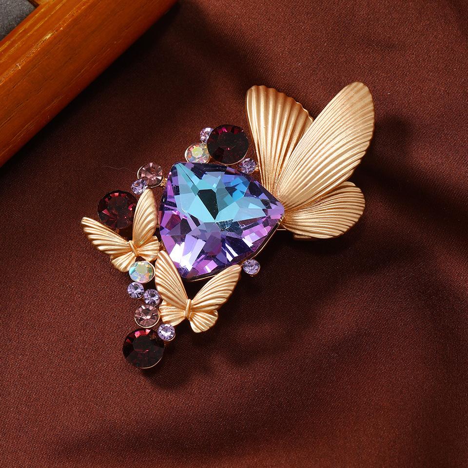 

Ретро креативная брошь-бабочка со стразами золотого цвета в стиле ретро, средневековый винтажный корсаж для костюма двойного назначения, сейчас