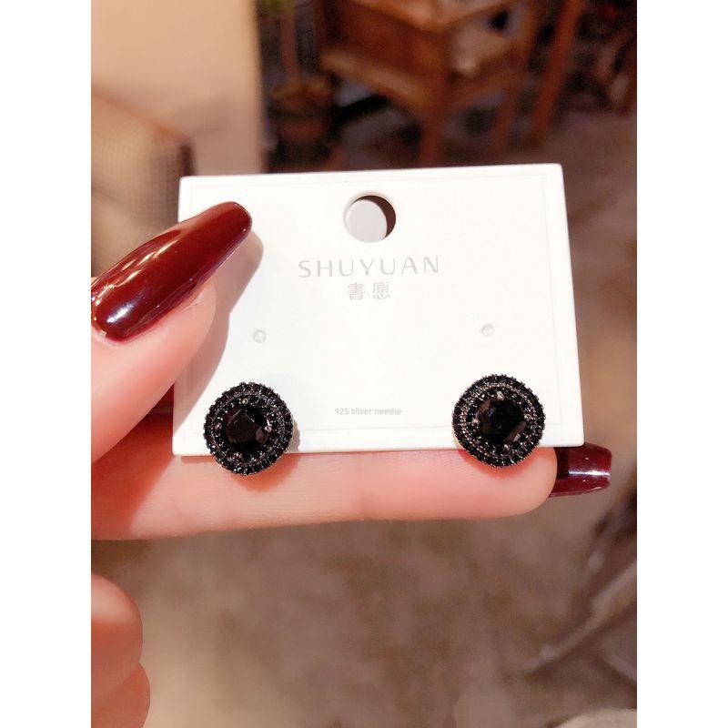 

Стильный ретро геометрический женский южнокорейский интернет-знаменитость черный бриллиант Retro Black Diamond Geometric stud earrings