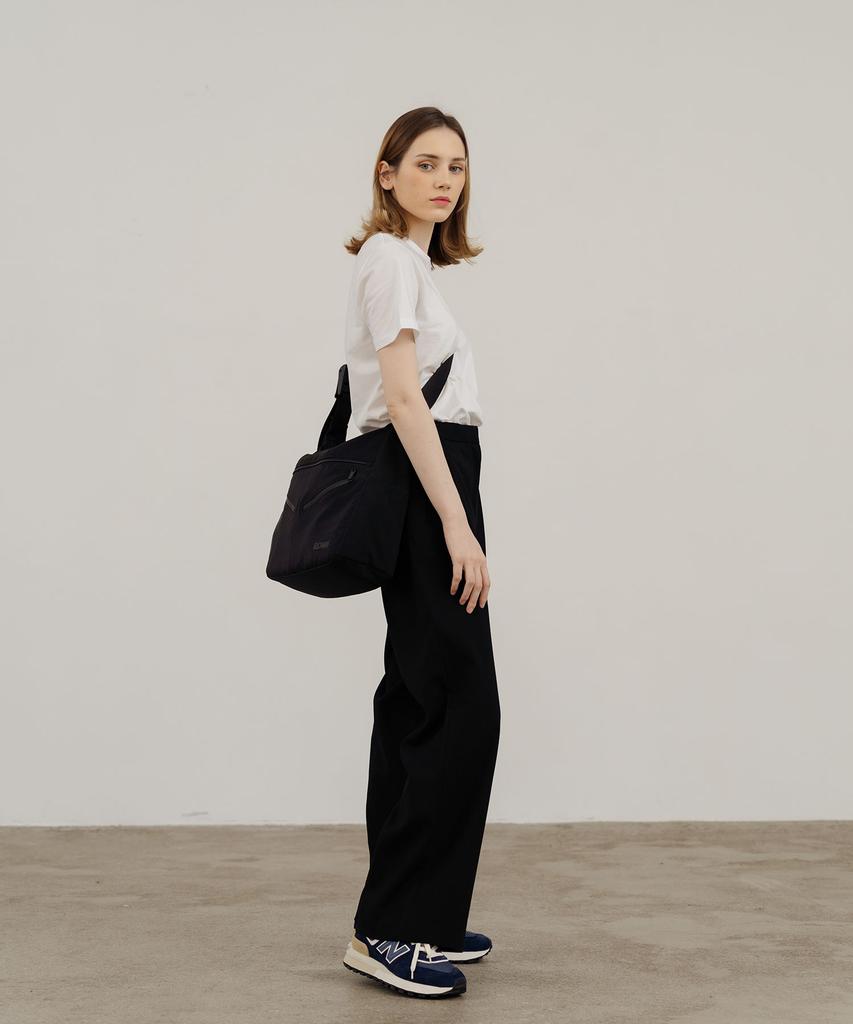 Rowi Storage Zipper Messenger Bag