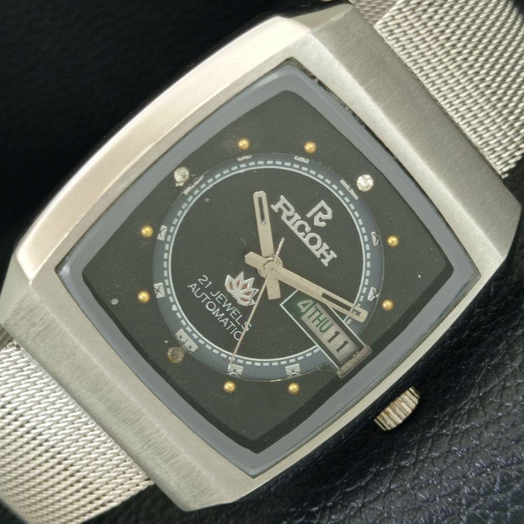 VINTAGE RICOH R31 AUTOMATIC JAPAN MENS BLACK COLOR DIAL WATCH A707931-1