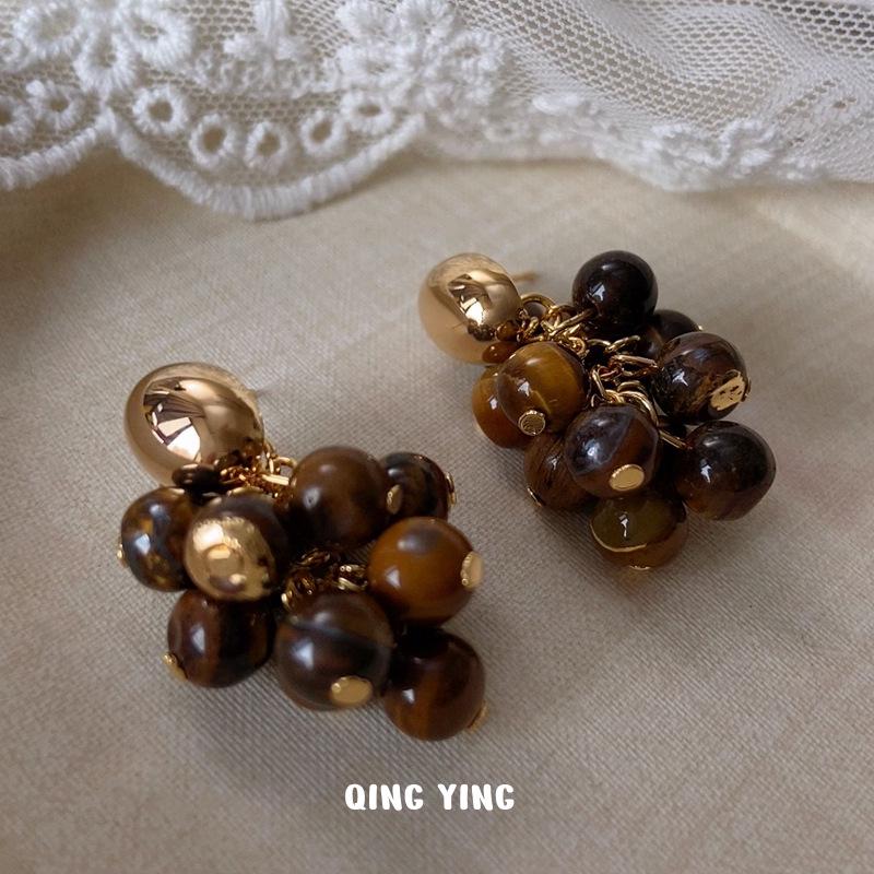 Retro Tiger Eye Tassel Earrings: Autumn/Winter Collection for Women - High-End, Natural Grape Cluster Design, Luxurious and Unique.
