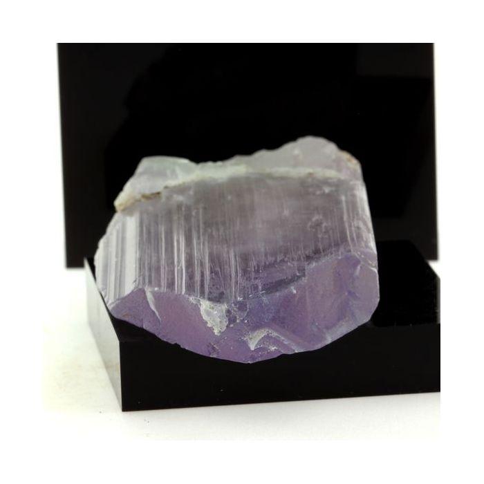 Kunzite 313.9 carats