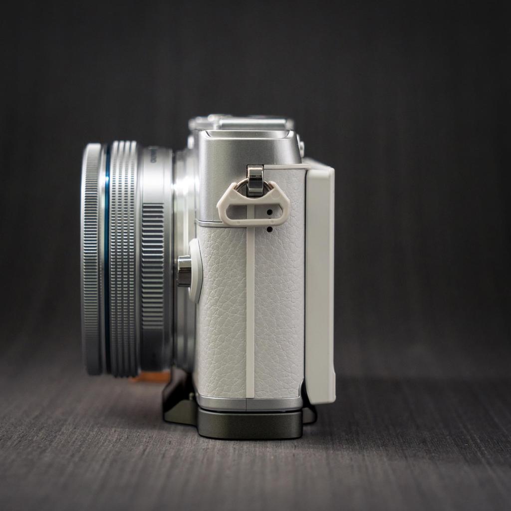 Iborrys Premium Solid Wood Camera Compatible with Olympus PEN with Dedicated Quick Release Plate and Premium Retro Natural Wood Handle Grip, E-P7/EP7