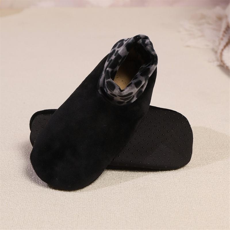 Women's Leopard Print Top Thermal Socks for Cold Weather Nonslip Grip Soles Floor Socks Thick Fleece Lined Slipper Socks