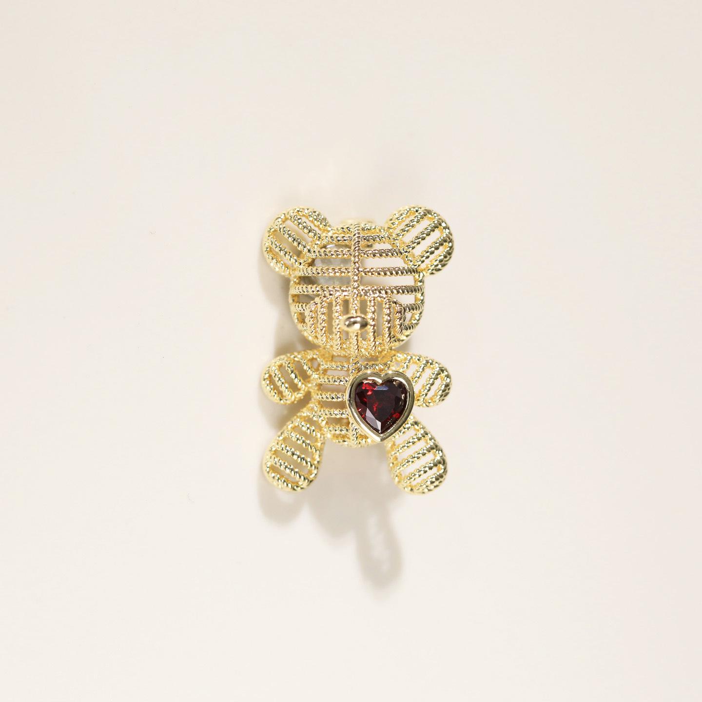 Bo Xin Yun Gold-Plated Red Crystal Heart Bear Brooch Cardigan Pin