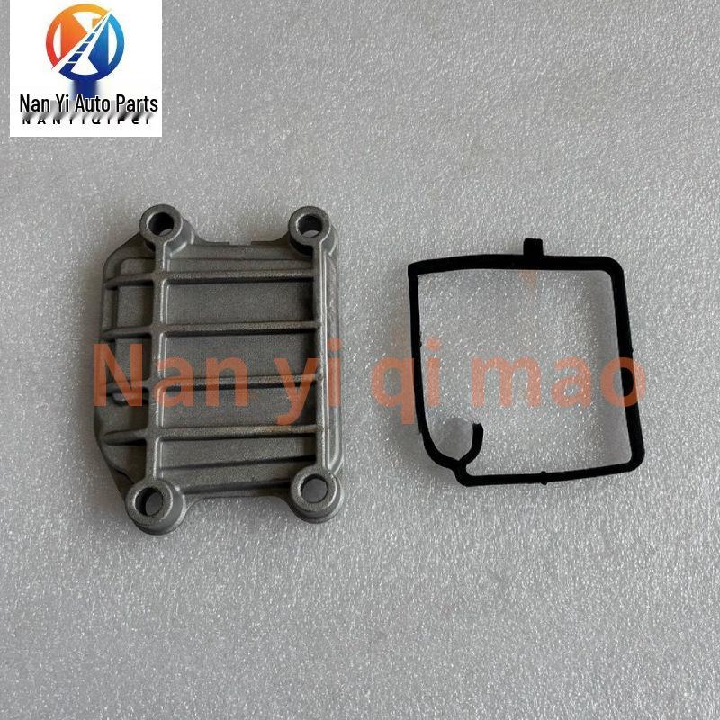 Crankcase Ventilation Cover Gasket for Volvo Trucks (20533497, 20532891)