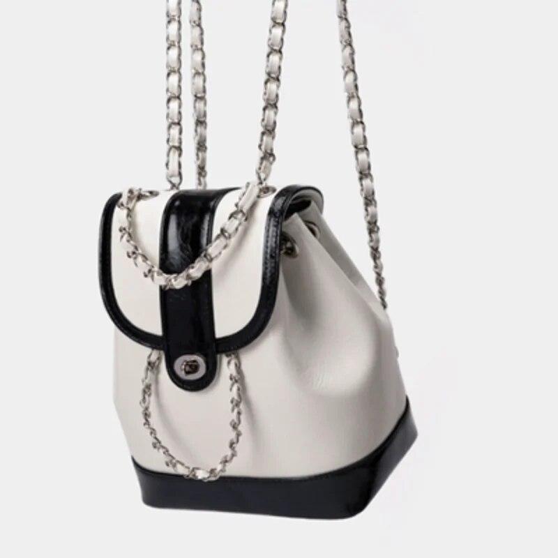 New Fashion Casual Women's Chain Backpack Solid Color Travel Backpack