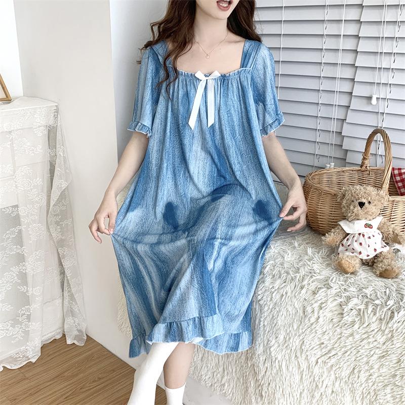 Women's Plus Size Ice Silk Nightdress - Summer Over-the-Knee, High-End, Loose Fit, Thin Section for Sizes Up To 300 Jin
