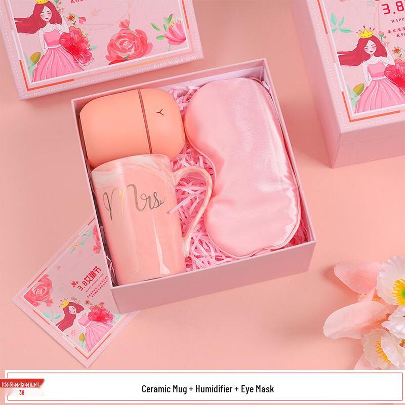 

Women s Day Comfort Gift Set
