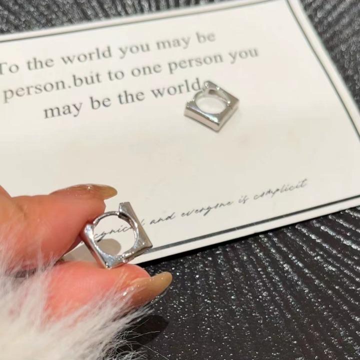 2025 Elegant Square Ear Clips: Unique High-End Metal Earrings for Women