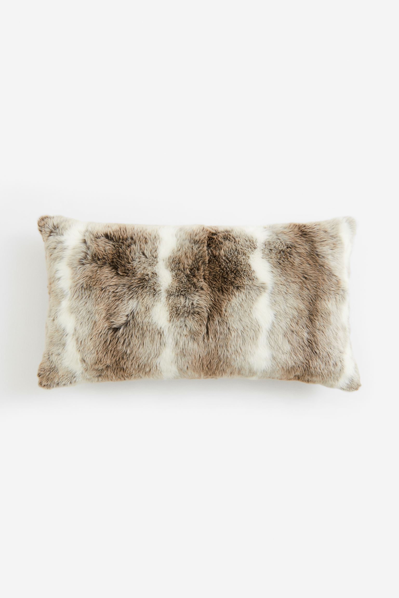 

Fluffy cushion cover