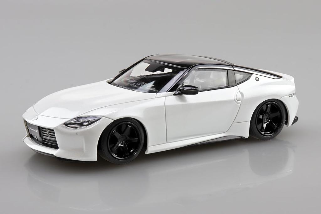 Aoshima Bunka Kyozai Escala Rakupla Snap Kit Nissan RZ34 Fairlady Z Rodas Personalizadas Branco Prisma Kit de Modelo de Plástico (AOSHIMA) 1/32 Não. 17CU-PW Pré-Colorido